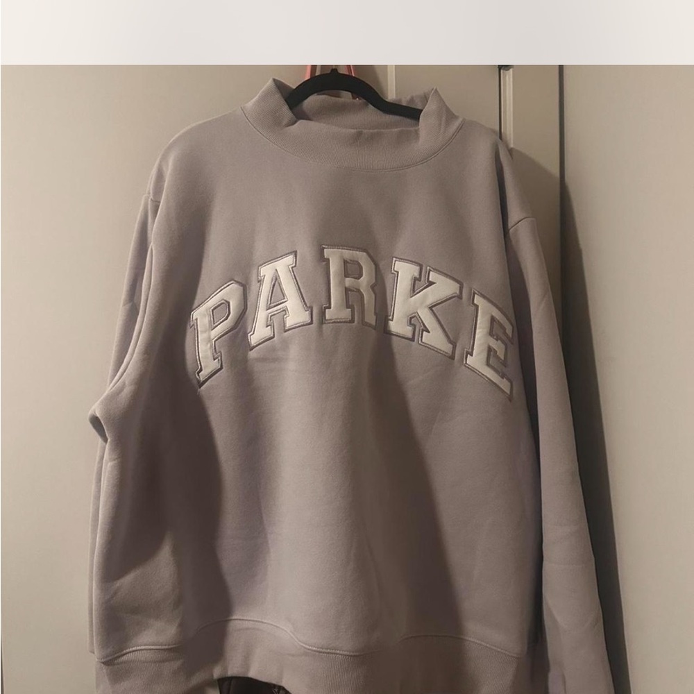 Parke 2026 Valentine’s Day lavender x white XXL mockneck